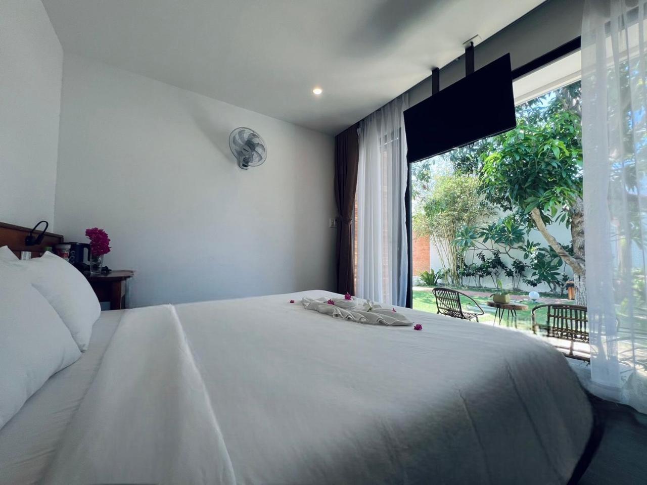 Tuong Vy Boutique Hotel Mui Ne Phan Thiet Exteriör bild